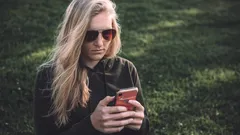 Jak sociální sítě ovlivňují naši sebevědomí a psychiku: překvapivé odpovědi psychologů